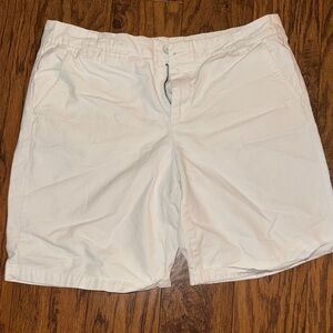 GAP Women’s White Flat Front Shorts boyfriend roll up style